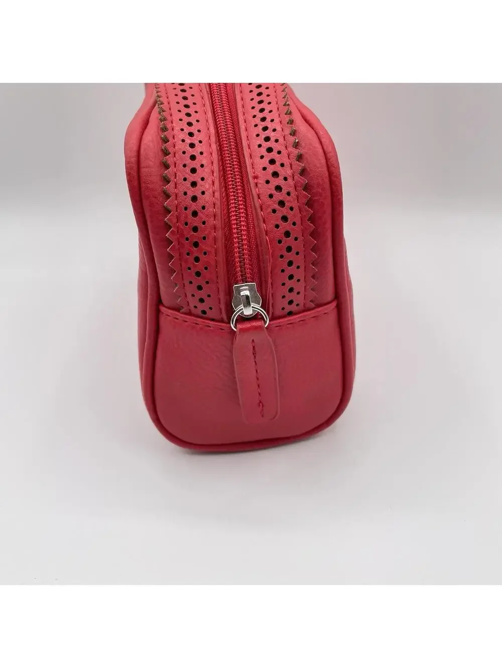 Giani Bernini Red Cosmetic Travel Bag 8